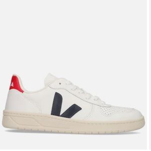 Authentic women’s Veja V-10 leather sneakers